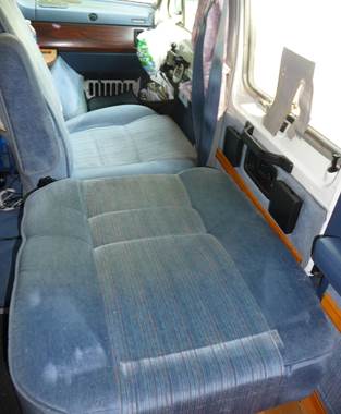 RT Third Seat Bed09